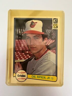 Cal Ripken Jr. Baltimore Orioles Baseball Card - Yellow Holder